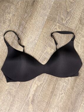 NWOT Skims Wireless Form Push-Up Plunge Bra Size 38C Onyx (DM-DEM-9539W)